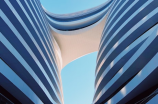高层建筑施工：从打地基到封顶